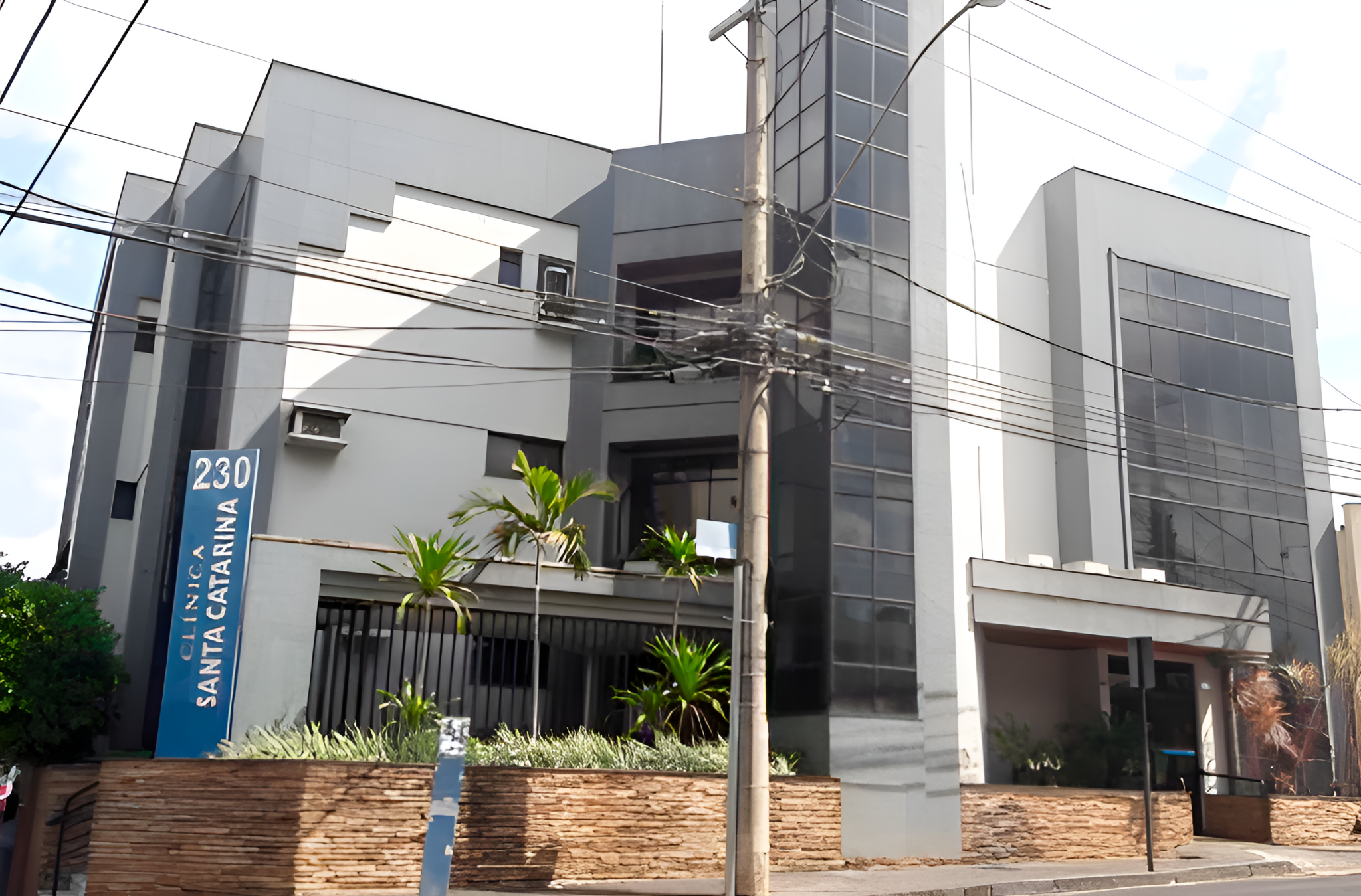 Fachada da Clínica Santa Catarina em Uberlândia